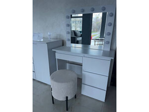 Туалетный стол "Beauty" Туалетный стол "Beauty"