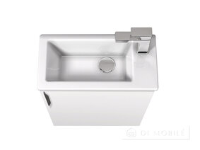 O chiuvetă atârnând "Micul-50-A Piccolo-50"