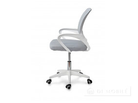 Scaunul computerului Matrix.